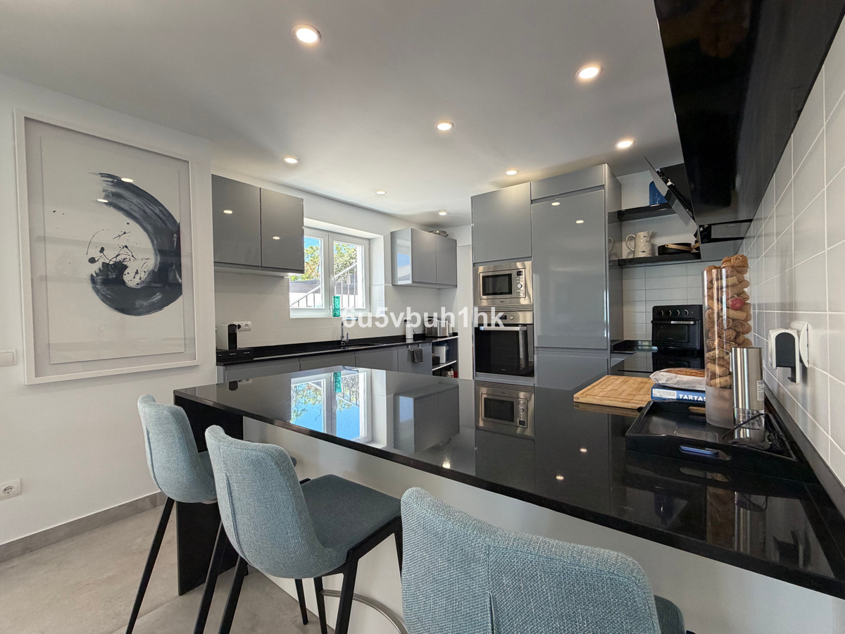 4 Bed Townhouse for sale in Benalmadena Costa Costa Del Sol, Málaga, Spain