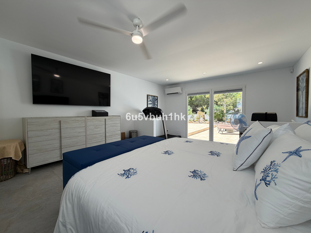 4 Bed Townhouse for sale in Benalmadena Costa Costa Del Sol, Málaga, Spain