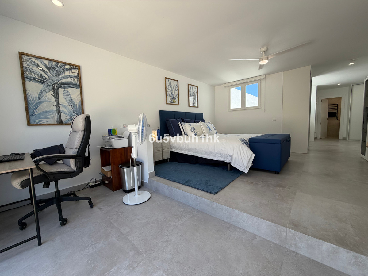 4 Bed Townhouse for sale in Benalmadena Costa Costa Del Sol, Málaga, Spain