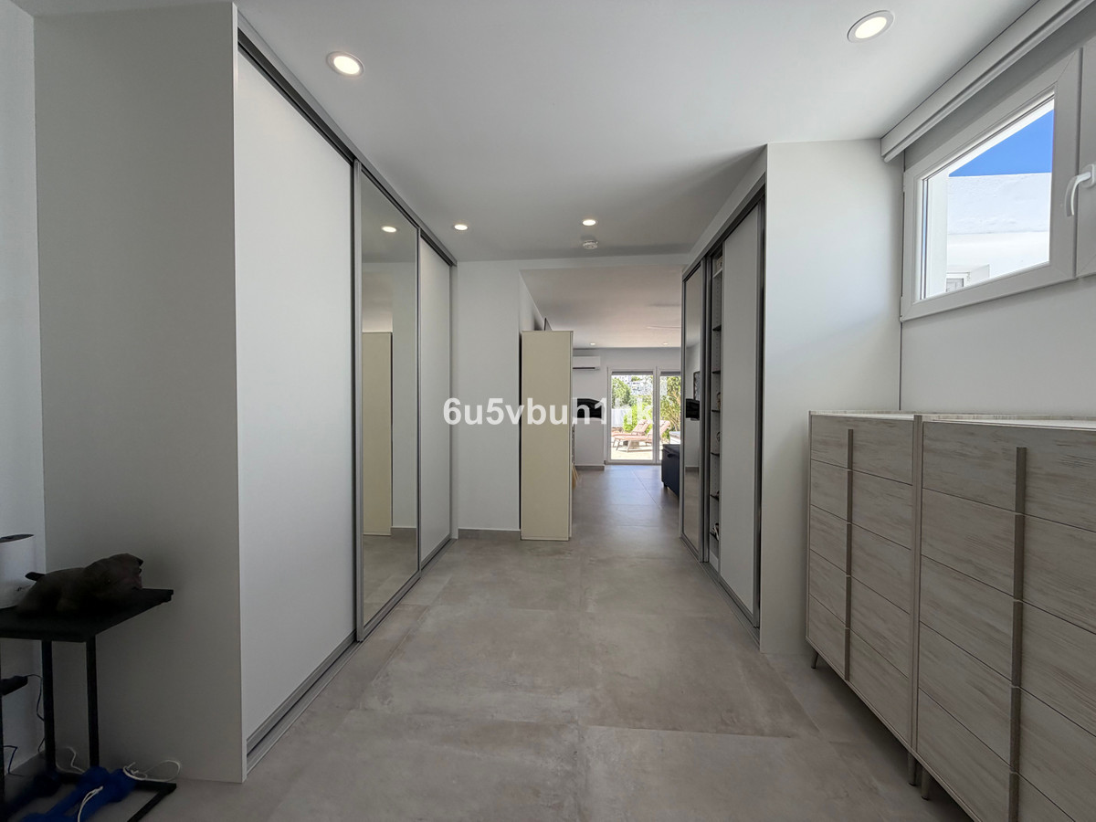 4 Bed Townhouse for sale in Benalmadena Costa Costa Del Sol, Málaga, Spain