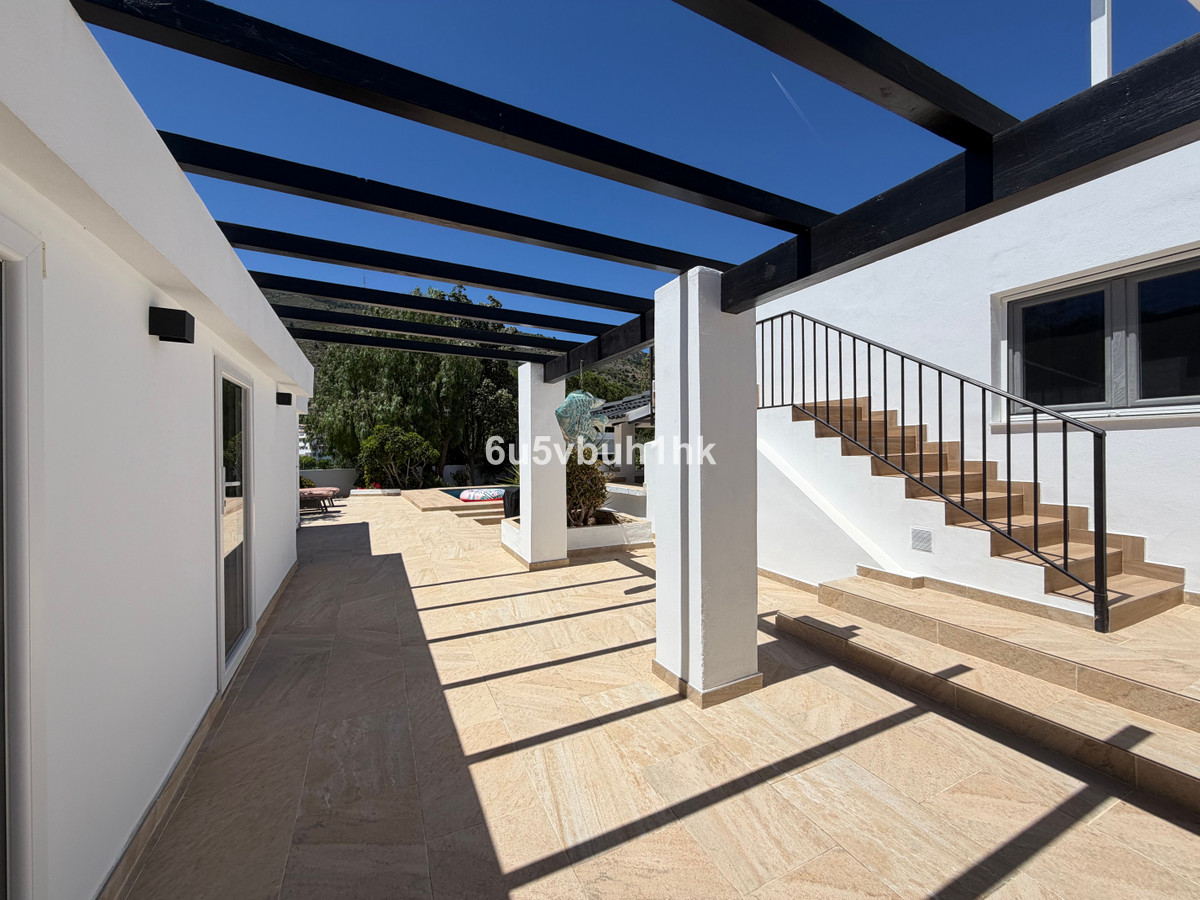4 Bed Townhouse for sale in Benalmadena Costa Costa Del Sol, Málaga, Spain