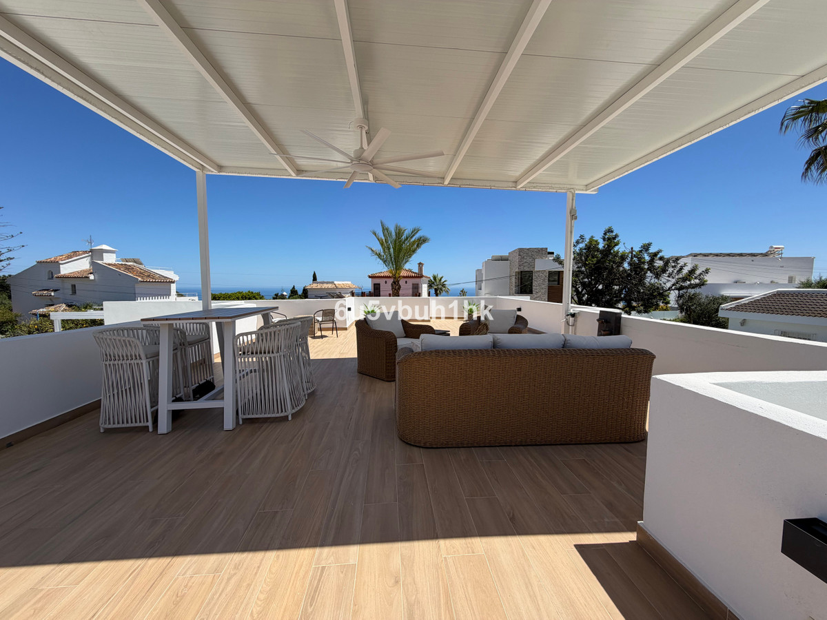 4 Bed Townhouse for sale in Benalmadena Costa Costa Del Sol, Málaga, Spain
