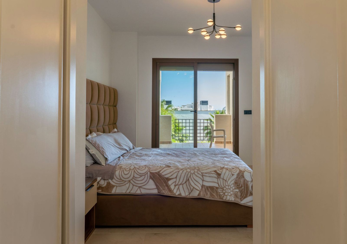 3 Bed Apartment for sale in Estepona Costa Del Sol, Málaga, Spain