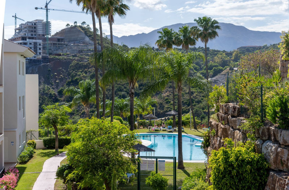 3 Bed Apartment for sale in Estepona Costa Del Sol, Málaga, Spain