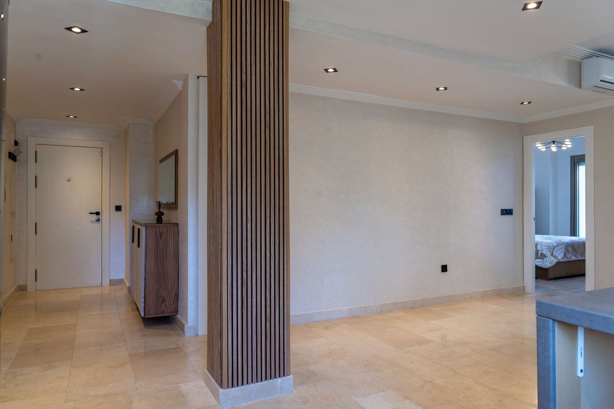 3 Bed Apartment for sale in Estepona Costa Del Sol, Málaga, Spain
