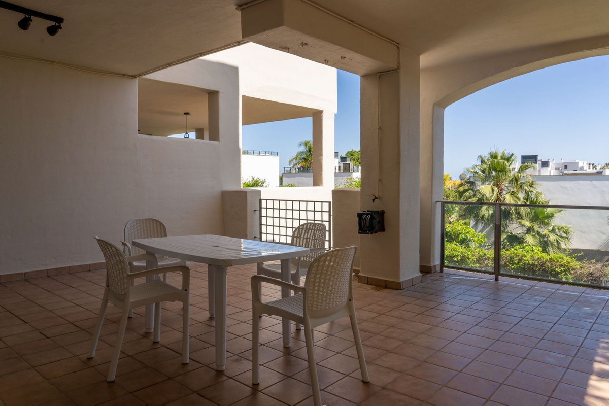 3 Bed Apartment for sale in Estepona Costa Del Sol, Málaga, Spain