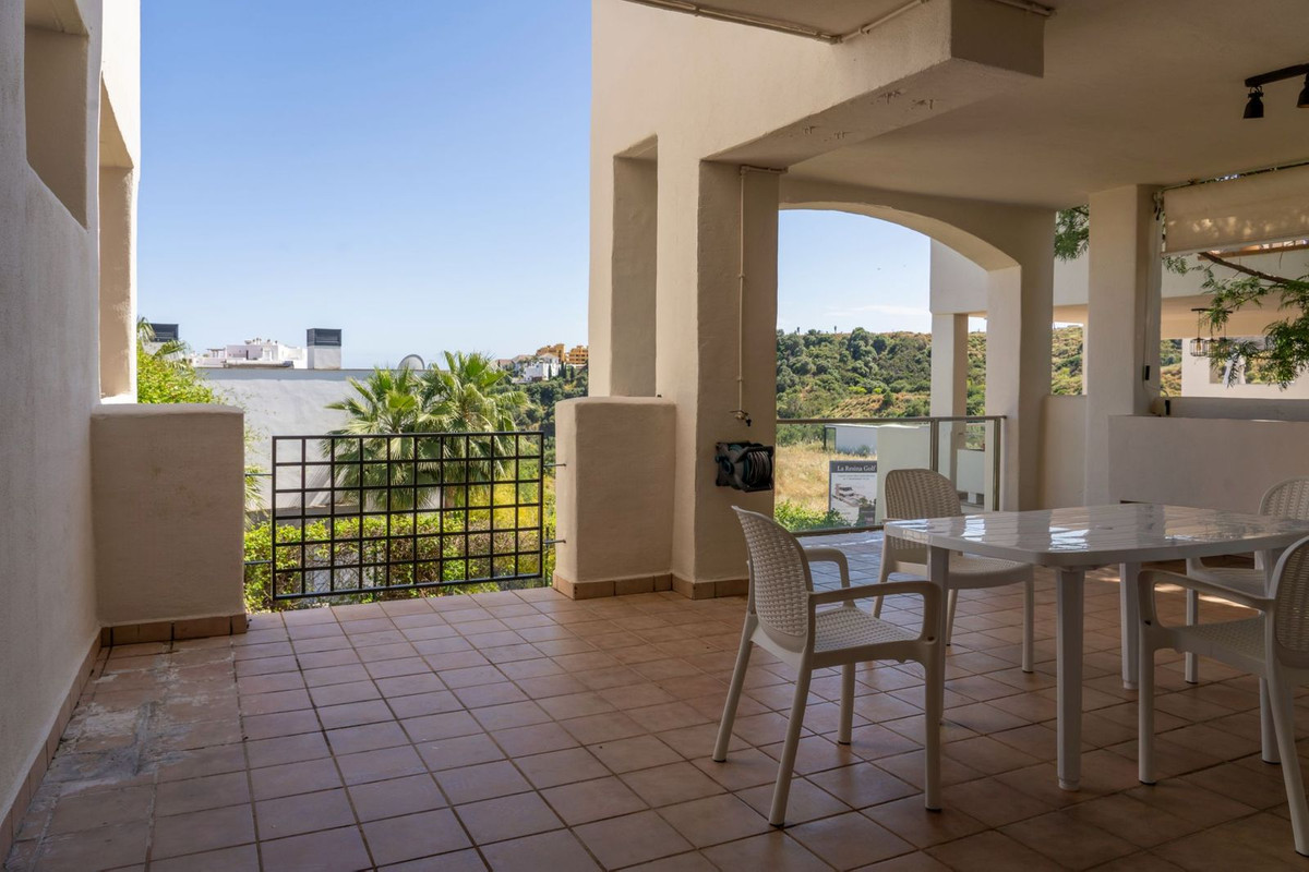 3 Bed Apartment for sale in Estepona Costa Del Sol, Málaga, Spain