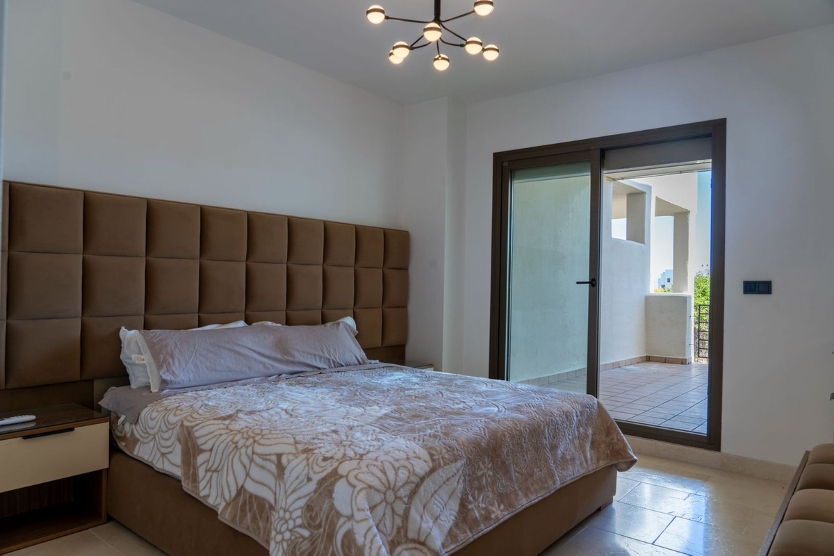 3 Bed Apartment for sale in Estepona Costa Del Sol, Málaga, Spain