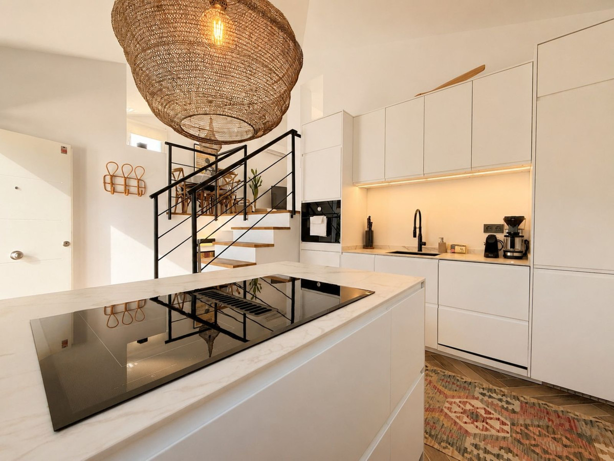 2 Bed Townhouse for sale in Estepona Costa Del Sol, Málaga, Spain