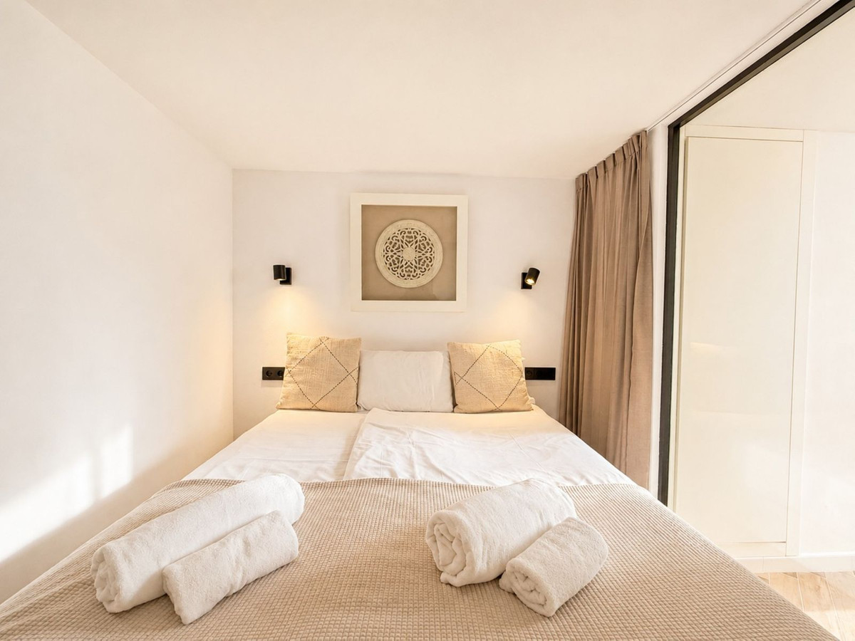 2 Bed Townhouse for sale in Estepona Costa Del Sol, Málaga, Spain