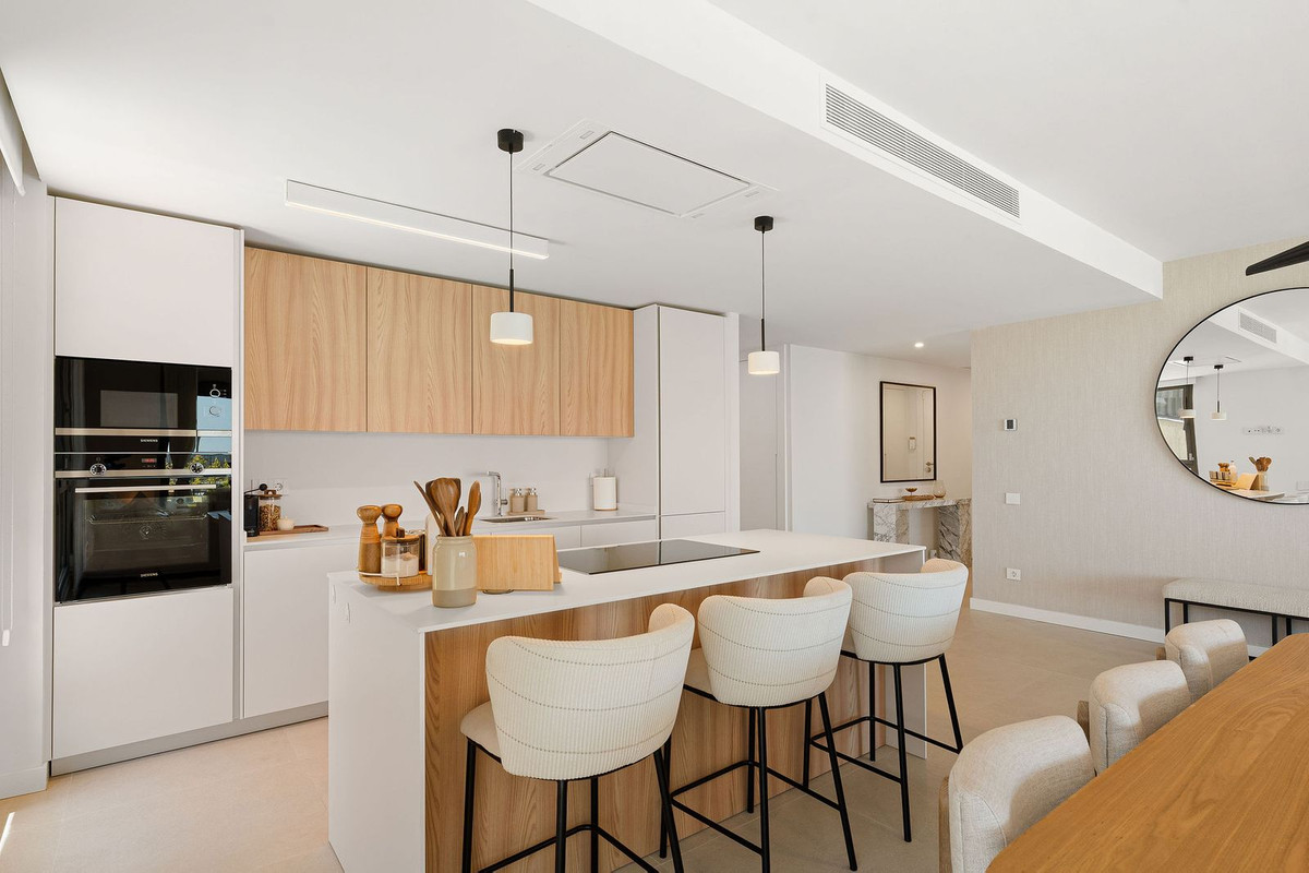3 Bed Apartment for sale in Selwo Costa Del Sol, Málaga, Spain