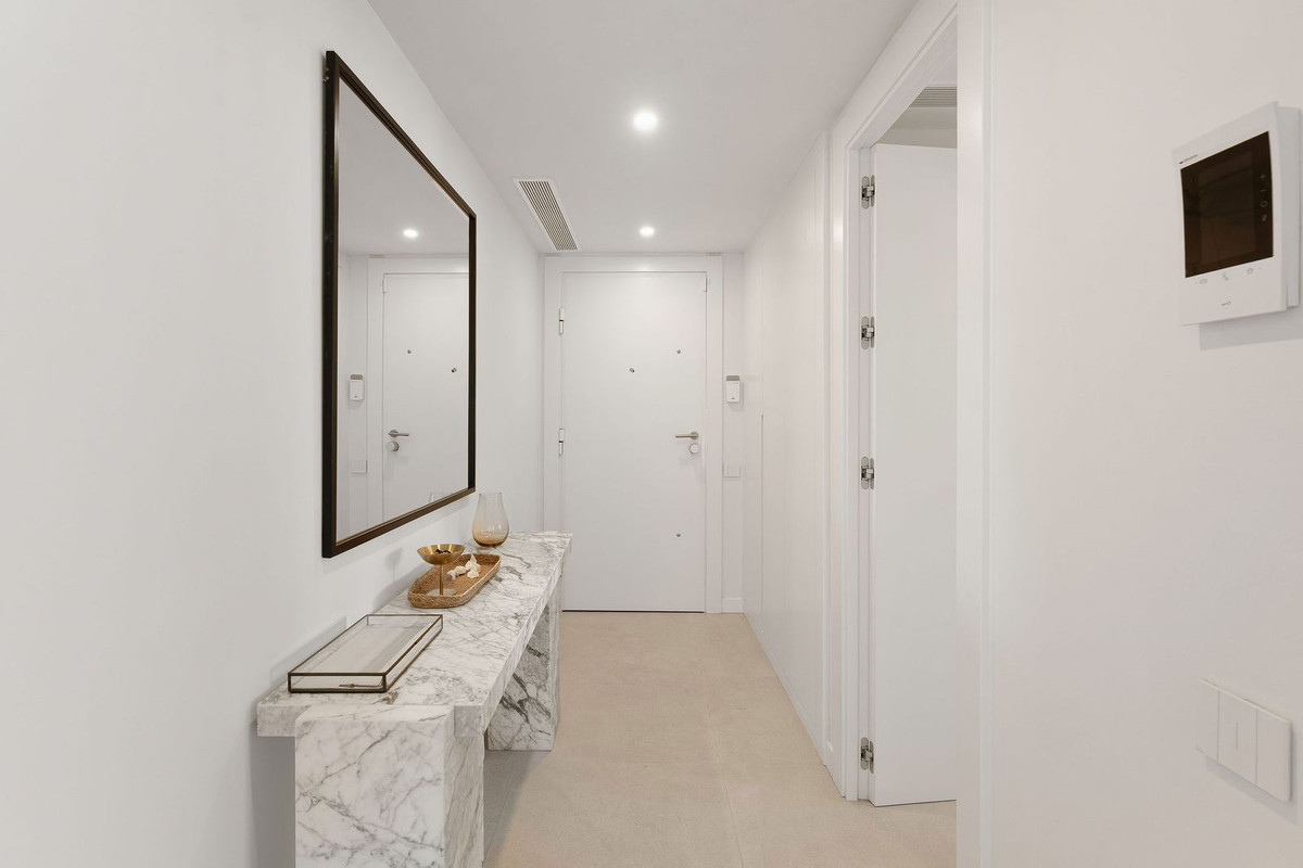 3 Bed Apartment for sale in Selwo Costa Del Sol, Málaga, Spain