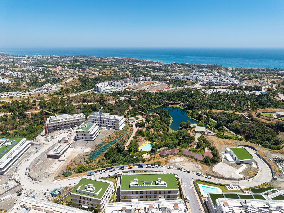 3 Bed Apartment for sale in Selwo Costa Del Sol, Málaga, Spain