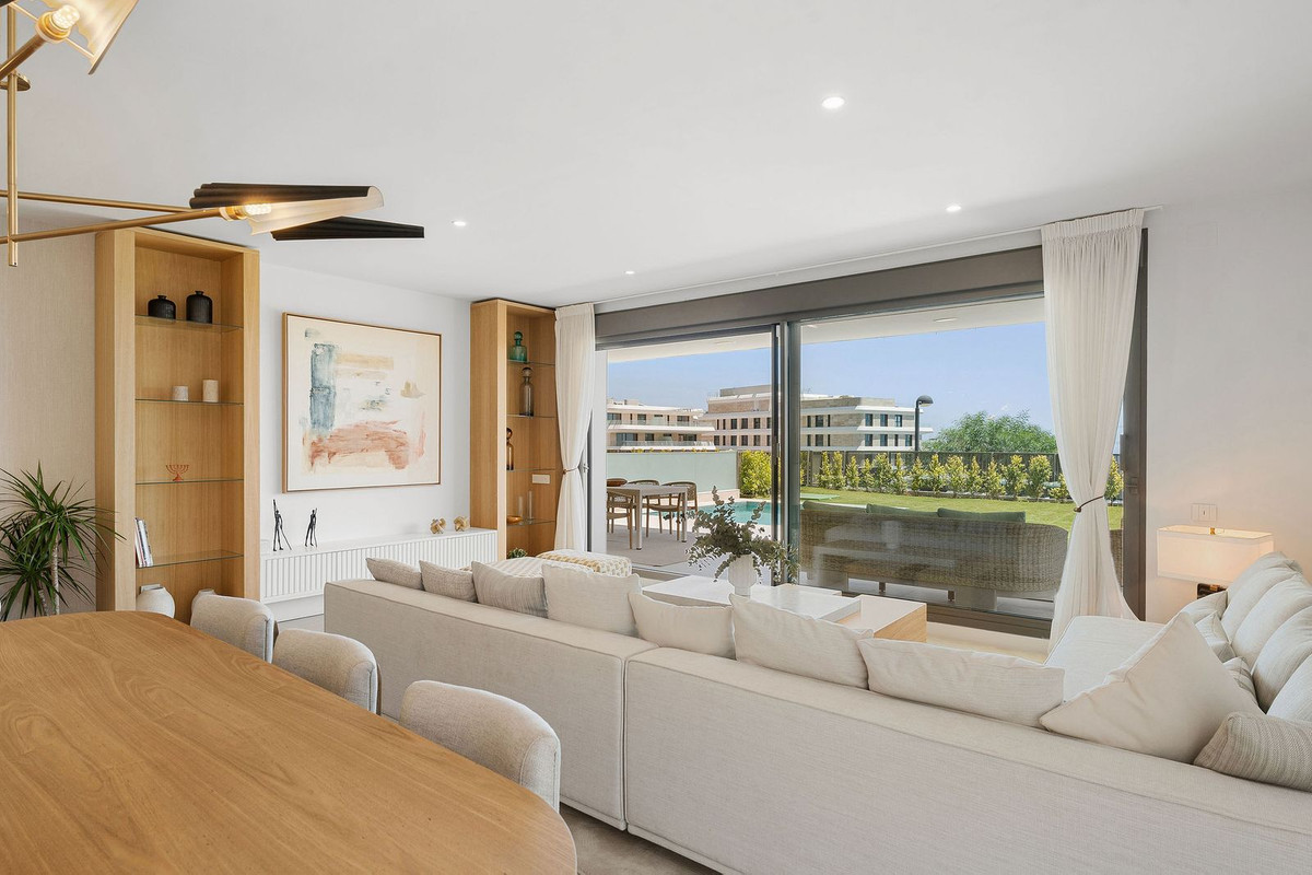 3 Bed Apartment for sale in Selwo Costa Del Sol, Málaga, Spain