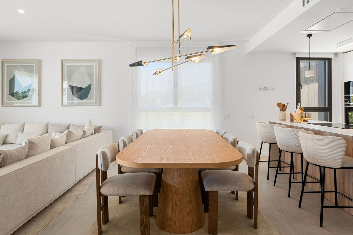 3 Bed Apartment for sale in Selwo Costa Del Sol, Málaga, Spain