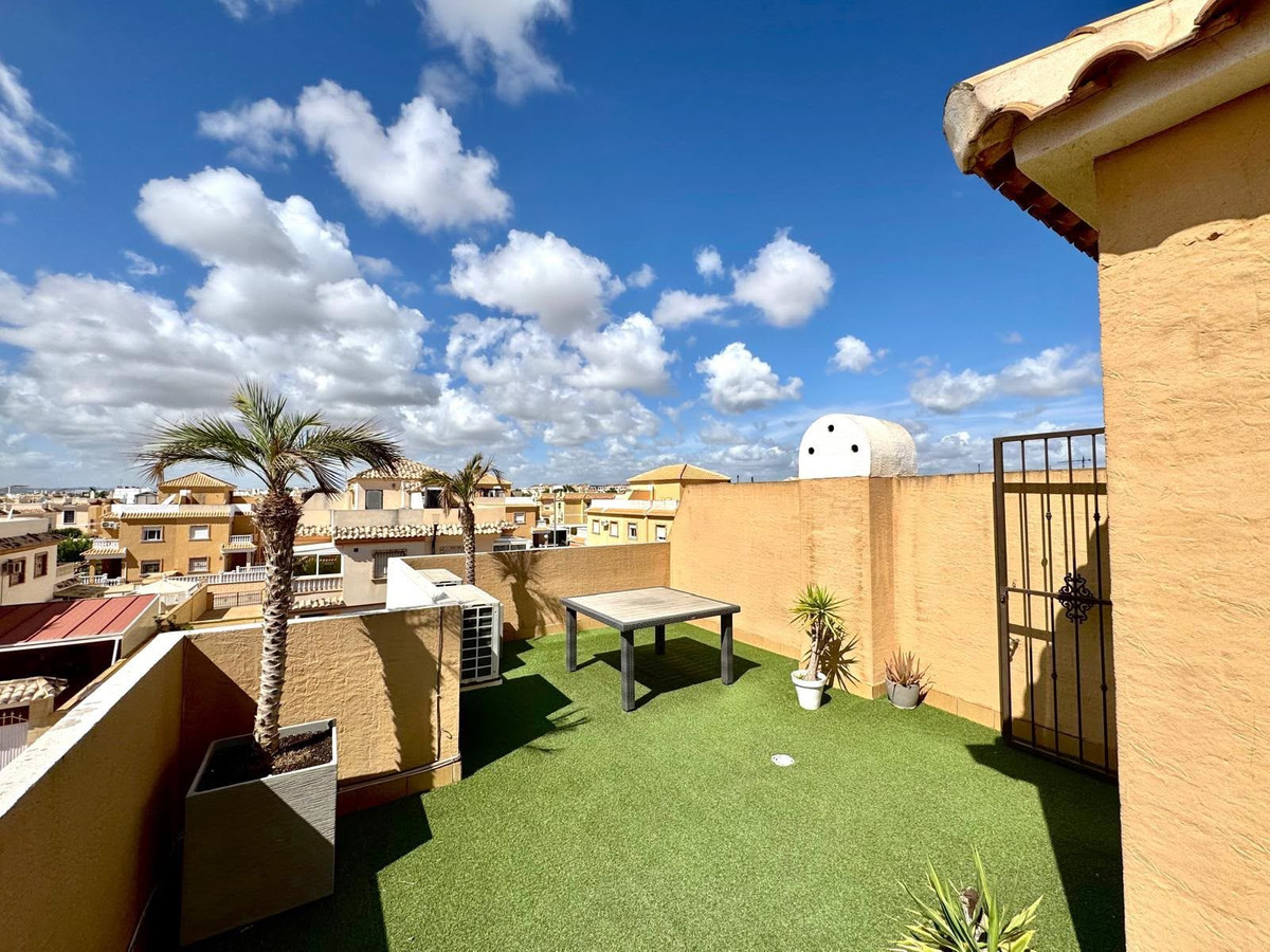 Se vende Pareada de 3 dormitorios en Costa Blanca, Alicante, España