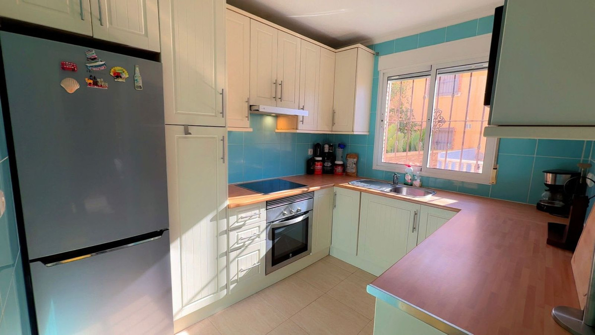 Se vende Pareada de 3 dormitorios en Costa Blanca, Alicante, España