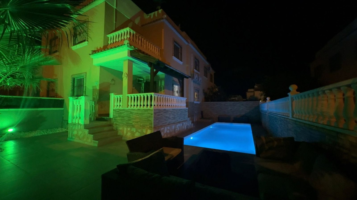 Se vende Pareada de 3 dormitorios en Costa Blanca, Alicante, España