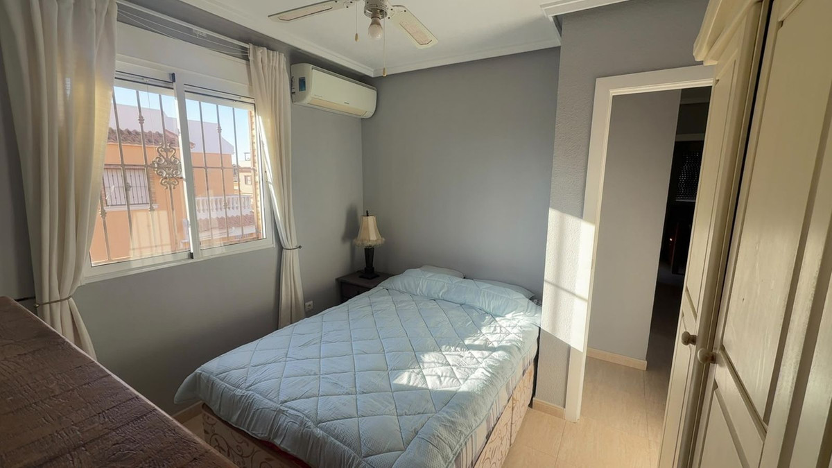 Se vende Pareada de 3 dormitorios en Costa Blanca, Alicante, España