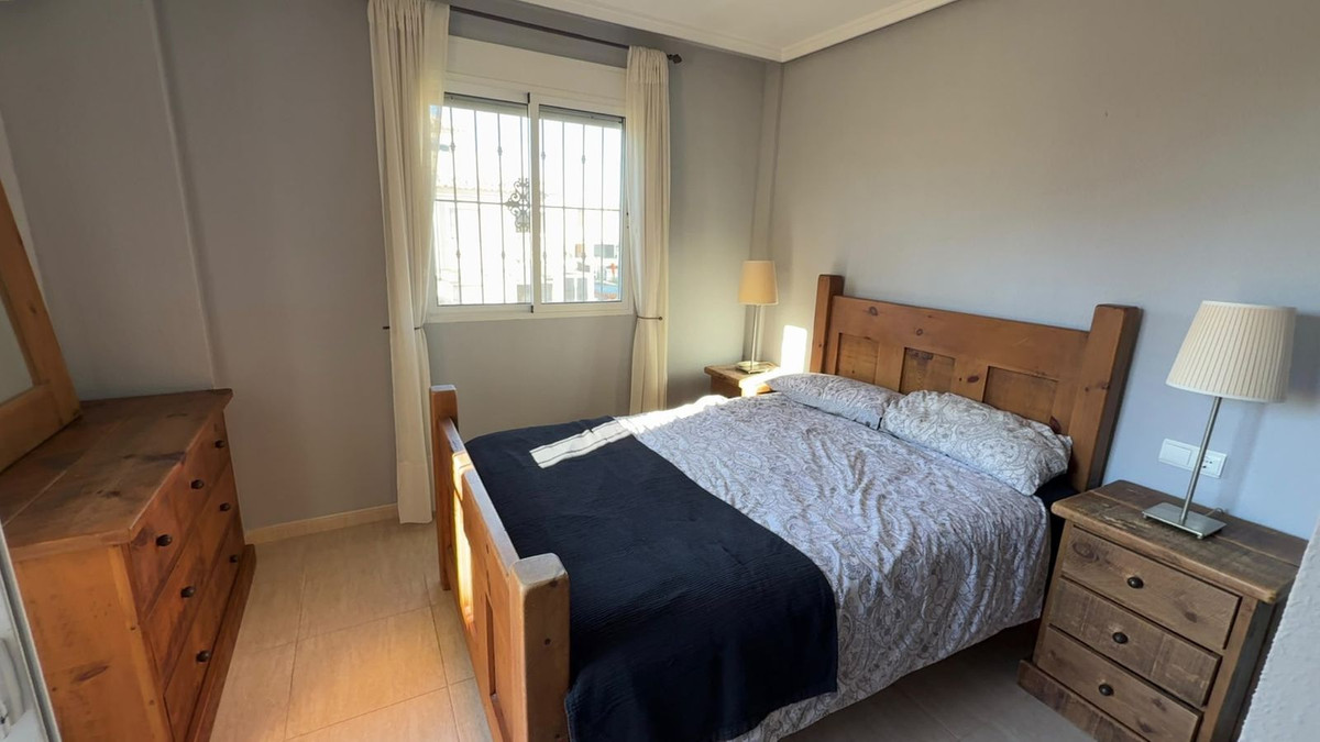 Se vende Pareada de 3 dormitorios en Costa Blanca, Alicante, España