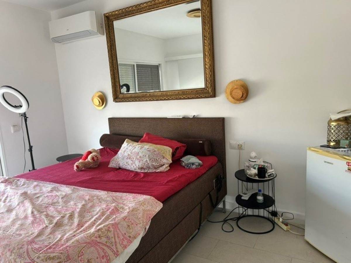 3 Bed Townhouse for sale in Nagüeles Costa Del Sol, Málaga, Spain