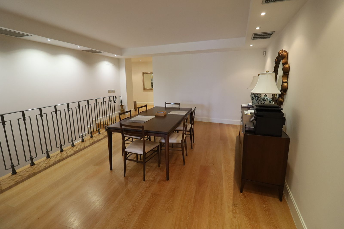 4 Bed Apartment for sale in San Pedro De Alcántara Costa Del Sol, Málaga, Spain