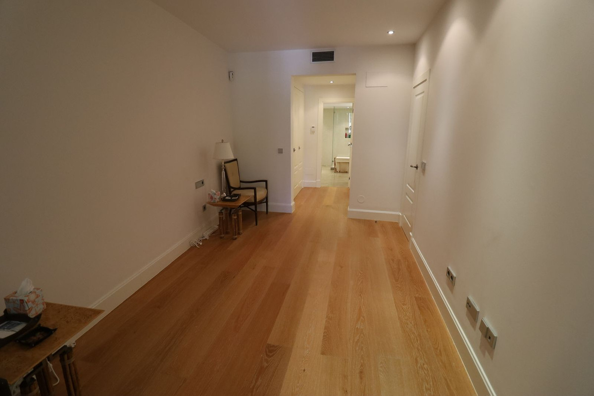 4 Bed Apartment for sale in San Pedro De Alcántara Costa Del Sol, Málaga, Spain