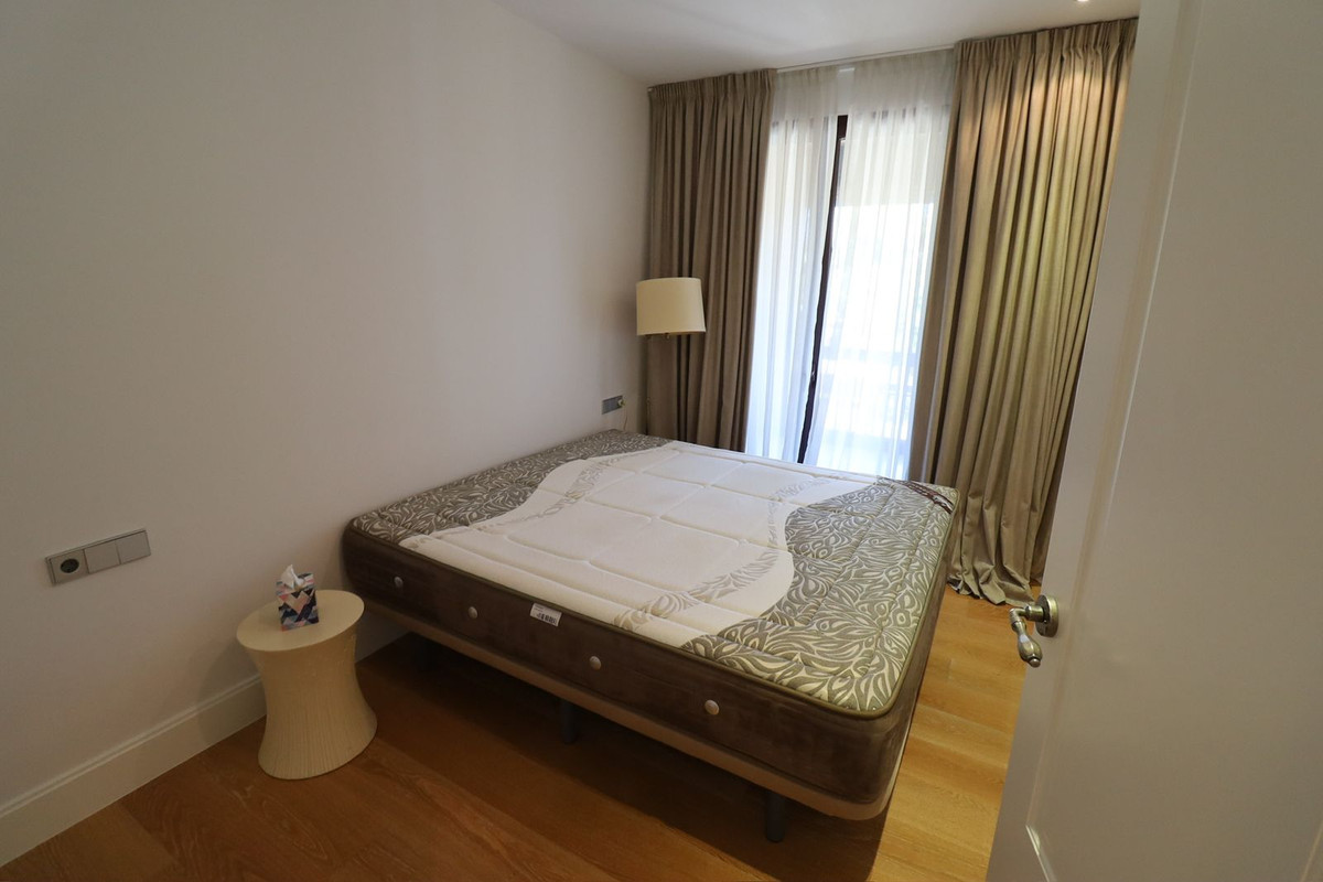 4 Bed Apartment for sale in San Pedro De Alcántara Costa Del Sol, Málaga, Spain
