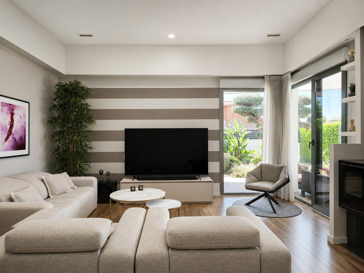 5 Bed Townhouse for sale in Santa Pola Costa Blanca, Alicante, Spain