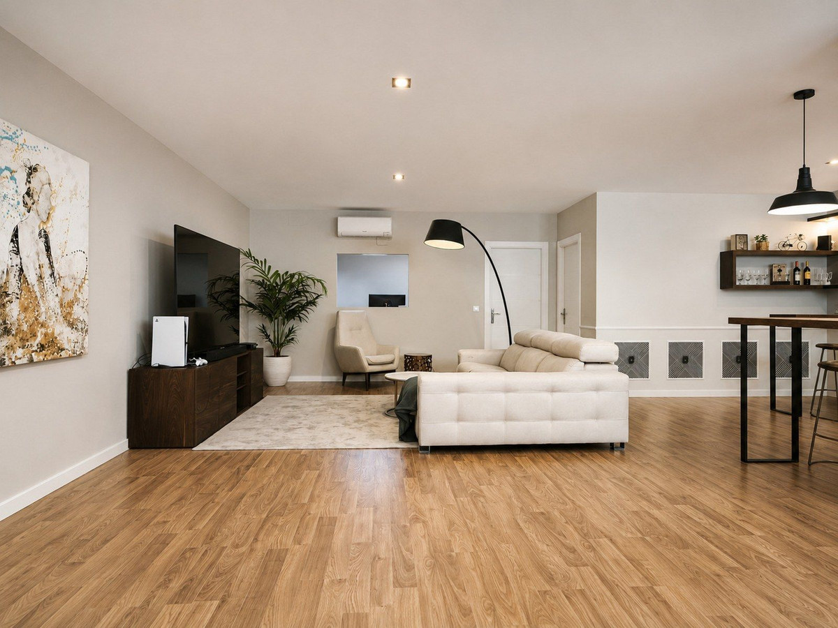 5 Bed Townhouse for sale in Santa Pola Costa Blanca, Alicante, Spain