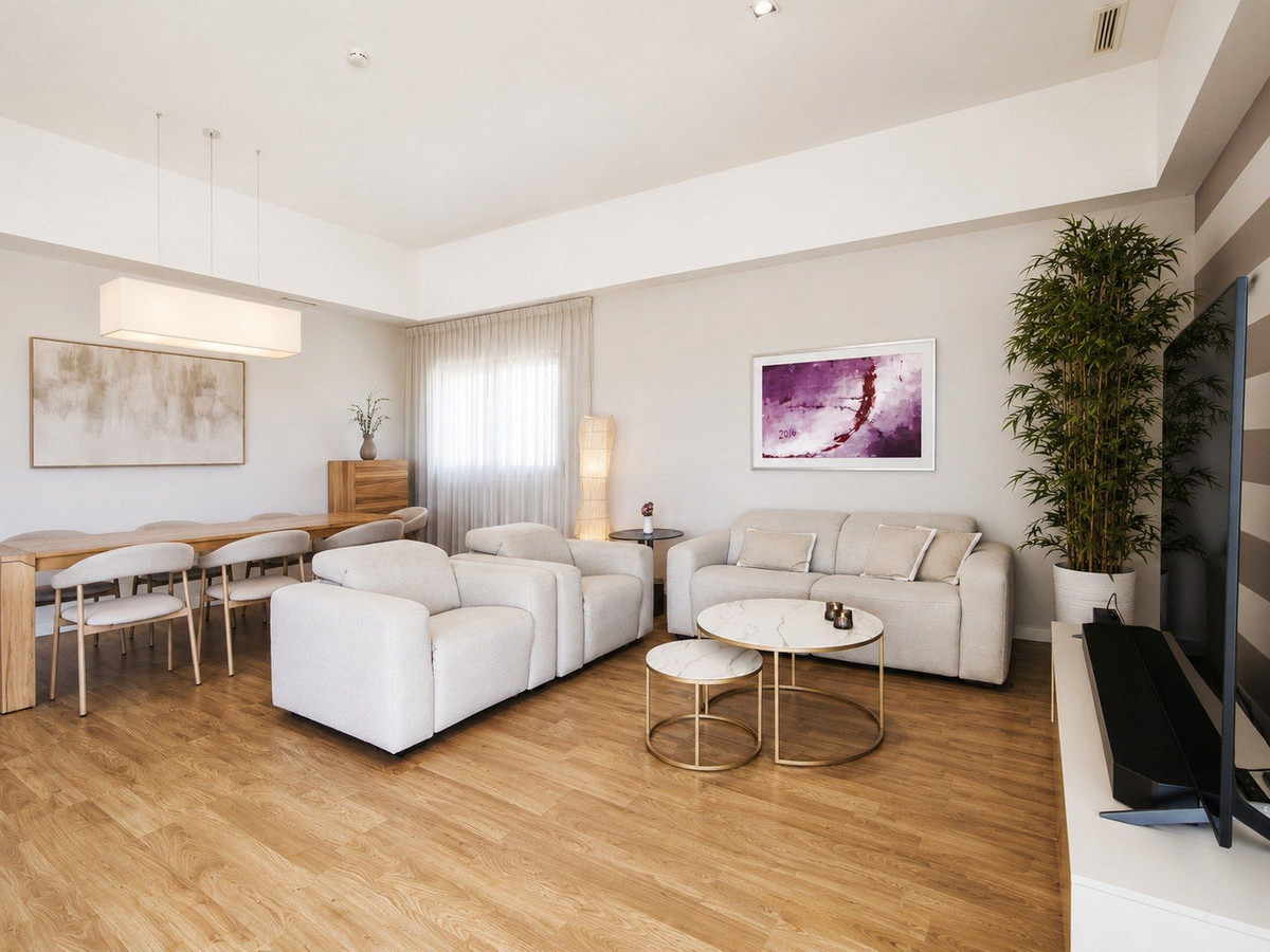 5 Bed Townhouse for sale in Santa Pola Costa Blanca, Alicante, Spain