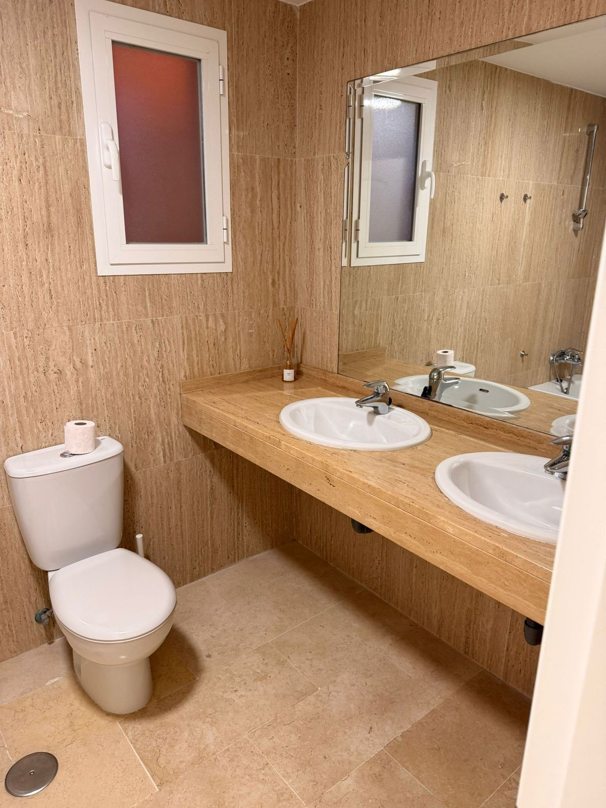 Se vende Apartamento Planta Baja de 3 dormitorios en Costa Del Sol, Málaga, España