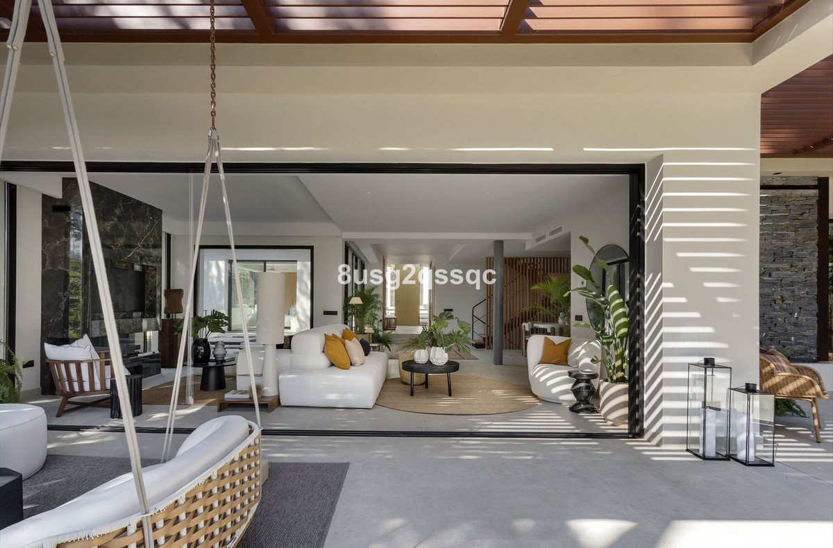 Se vende Villa - Chalet de 6 dormitorios en Costa Del Sol, Málaga, España
