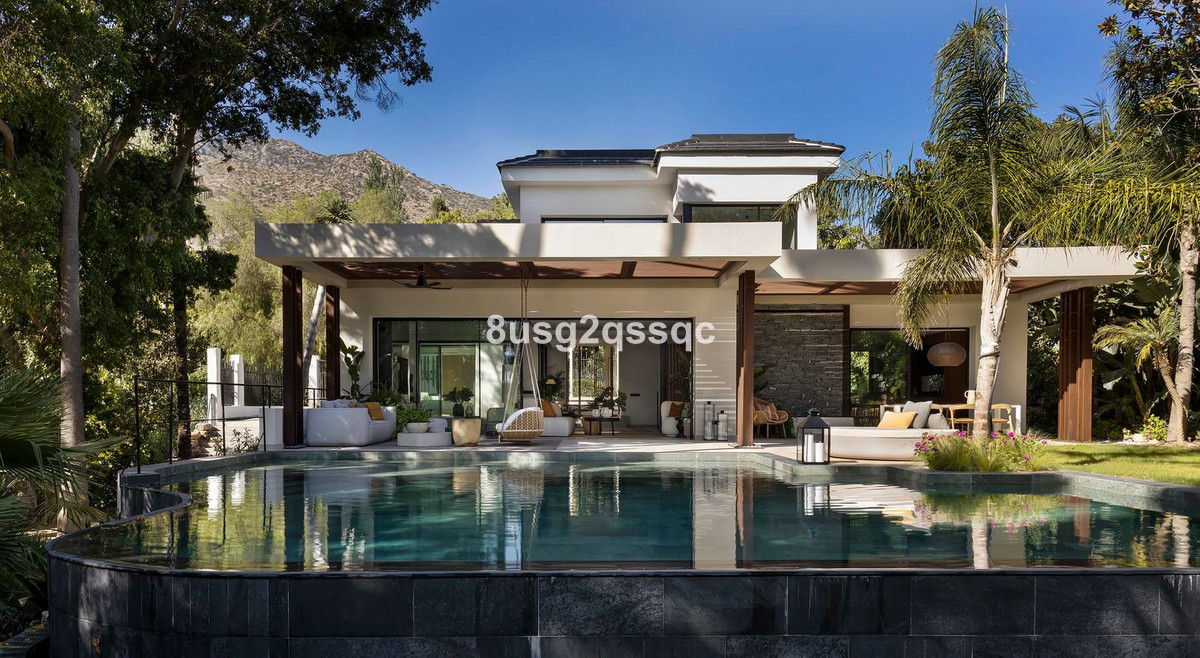 Se vende Villa - Chalet de 6 dormitorios en Costa Del Sol, Málaga, España