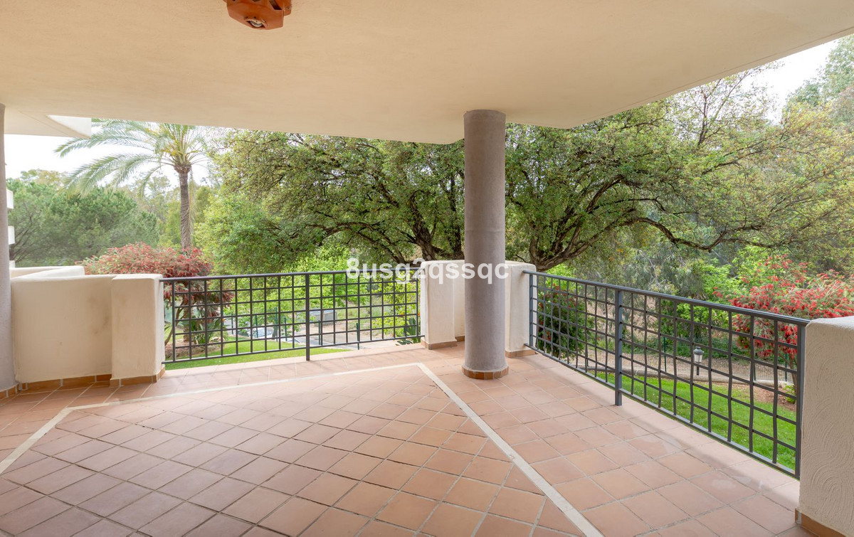 Se vende Apartamento Planta Baja de 3 dormitorios en Costa Del Sol, Málaga, España