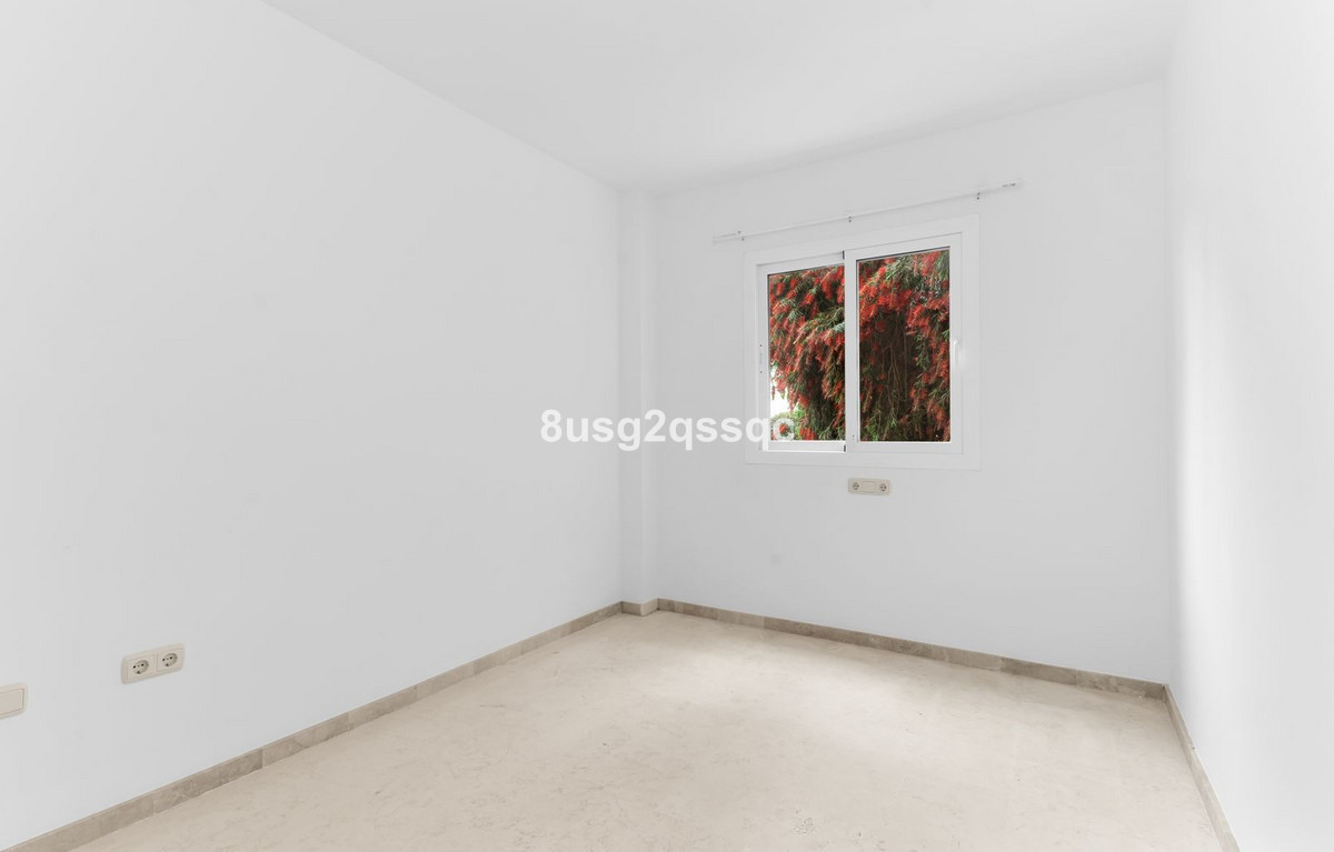 Se vende Apartamento Planta Baja de 3 dormitorios en Costa Del Sol, Málaga, España