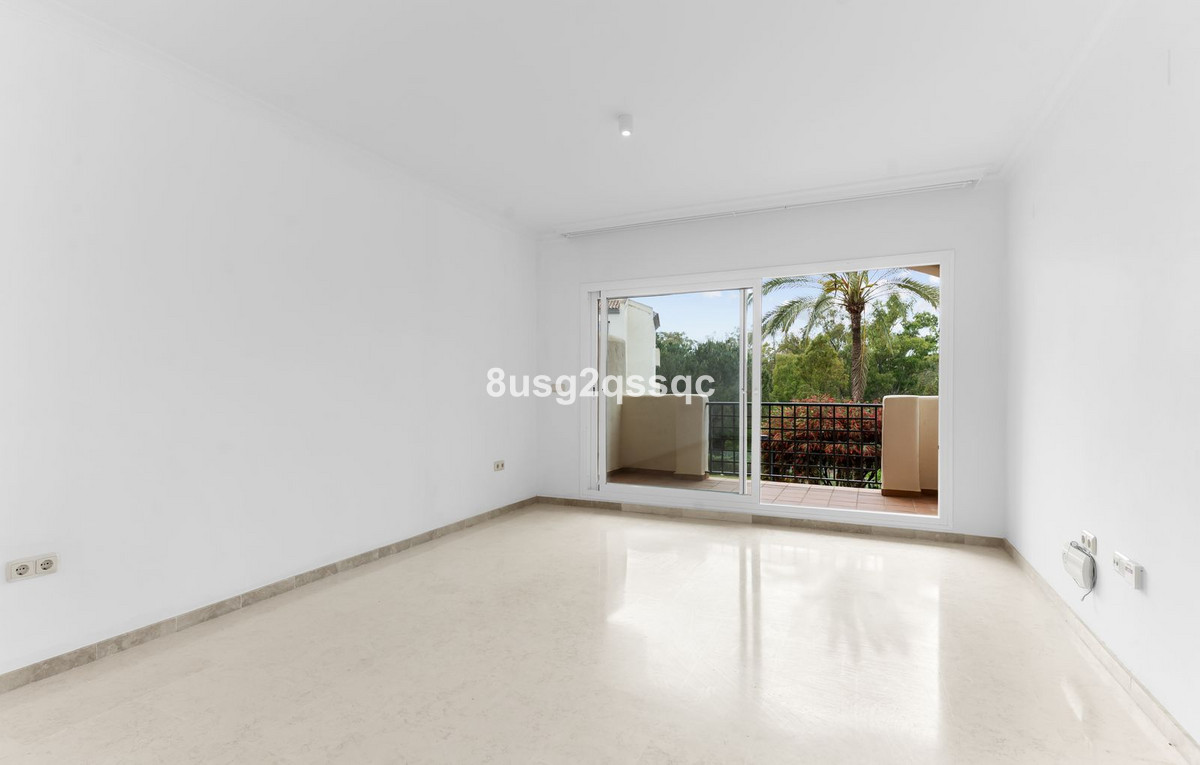 Se vende Apartamento Planta Baja de 3 dormitorios en Costa Del Sol, Málaga, España