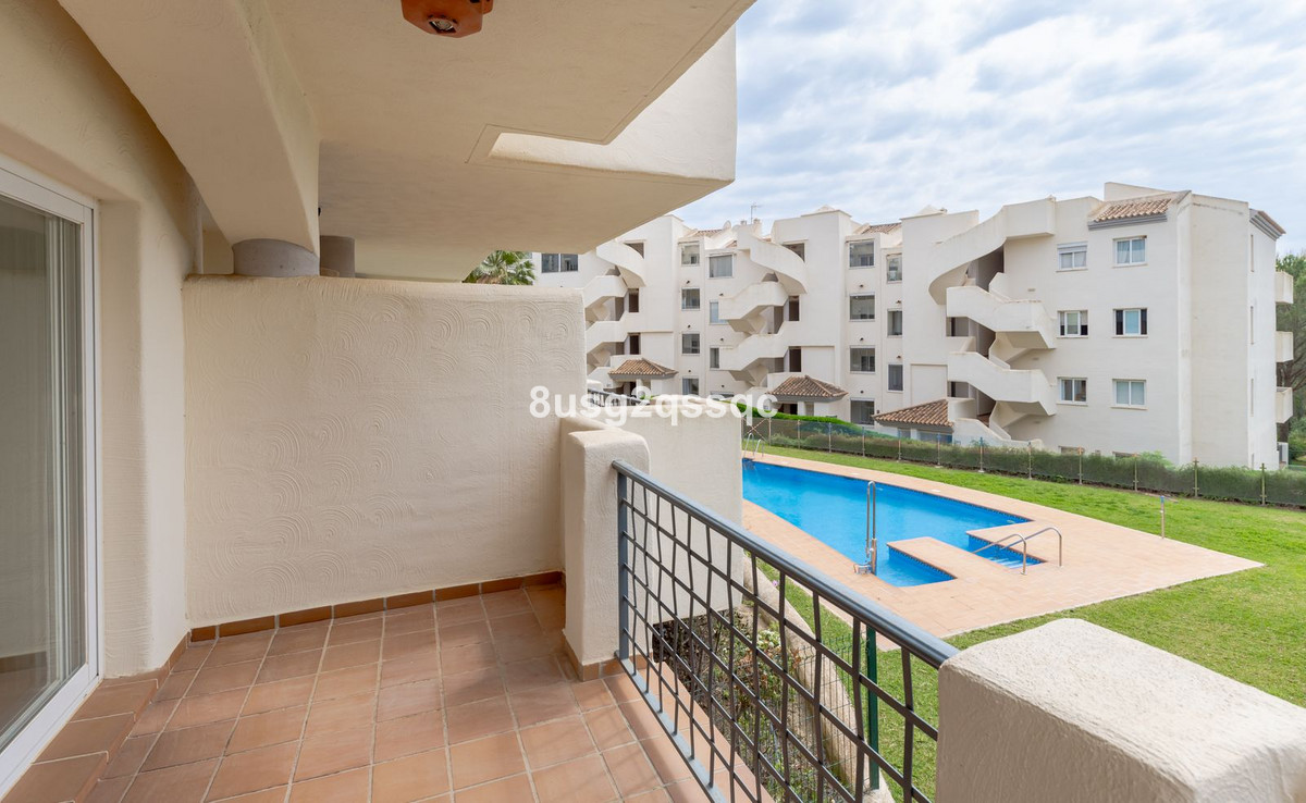 Se vende Apartamento Planta Baja de 3 dormitorios en Costa Del Sol, Málaga, España
