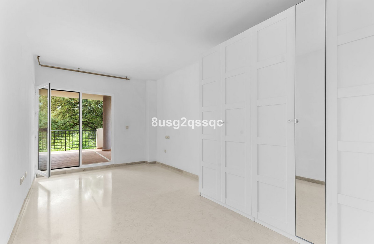 Se vende Apartamento Planta Baja de 3 dormitorios en Costa Del Sol, Málaga, España