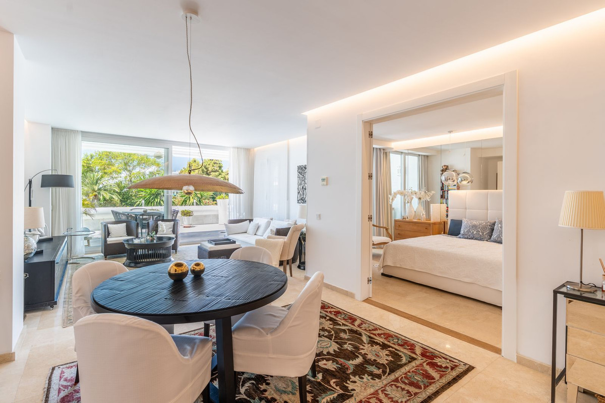 2 Bed Apartment for sale in Estepona Costa Del Sol, Málaga, Spain
