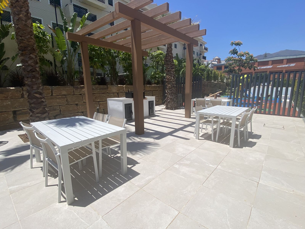 3 Bed Apartment for sale in Estepona Costa Del Sol, Málaga, Spain