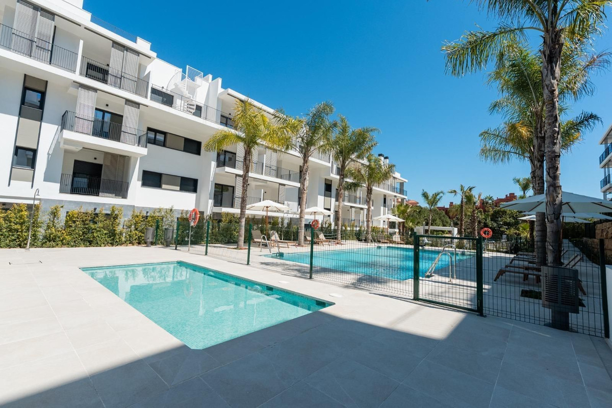 3 Bed Apartment for sale in Estepona Costa Del Sol, Málaga, Spain
