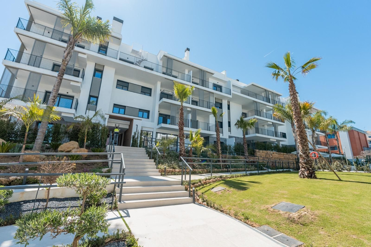 3 Bed Apartment for sale in Estepona Costa Del Sol, Málaga, Spain