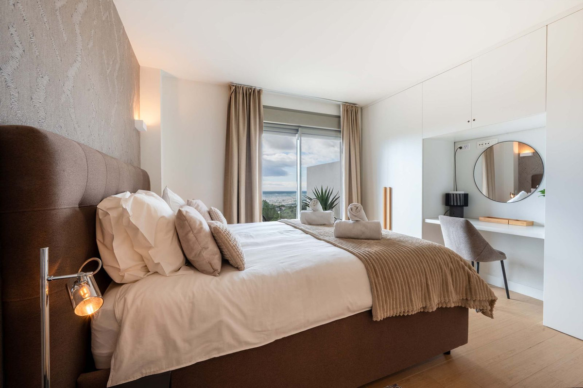 3 Bed Townhouse for sale in Calahonda Costa Del Sol, Málaga, Spain