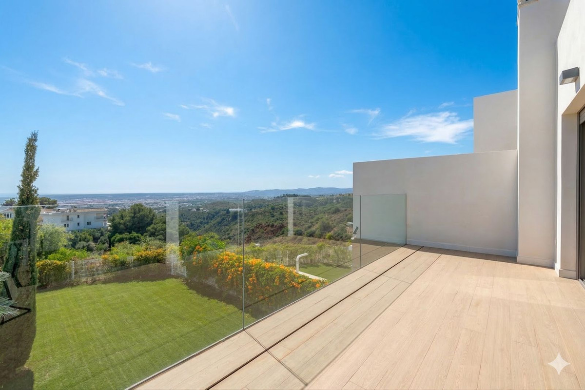 3 Bed Townhouse for sale in Calahonda Costa Del Sol, Málaga, Spain