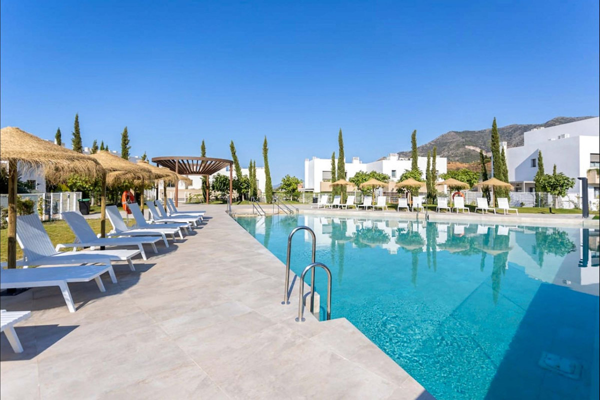 3 Bed Townhouse for sale in Calahonda Costa Del Sol, Málaga, Spain