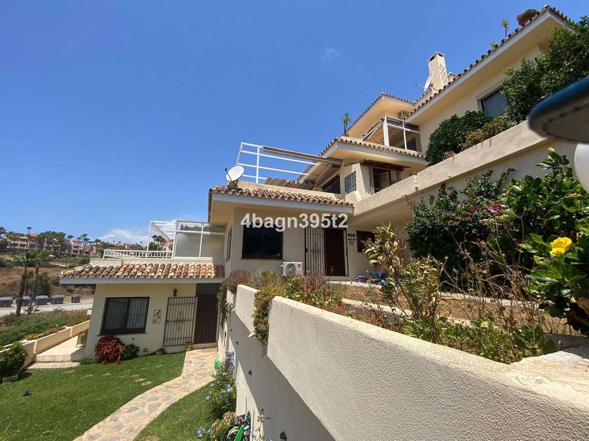 3 Bed Apartment for sale in El Faro Costa Del Sol, Málaga, Spain
