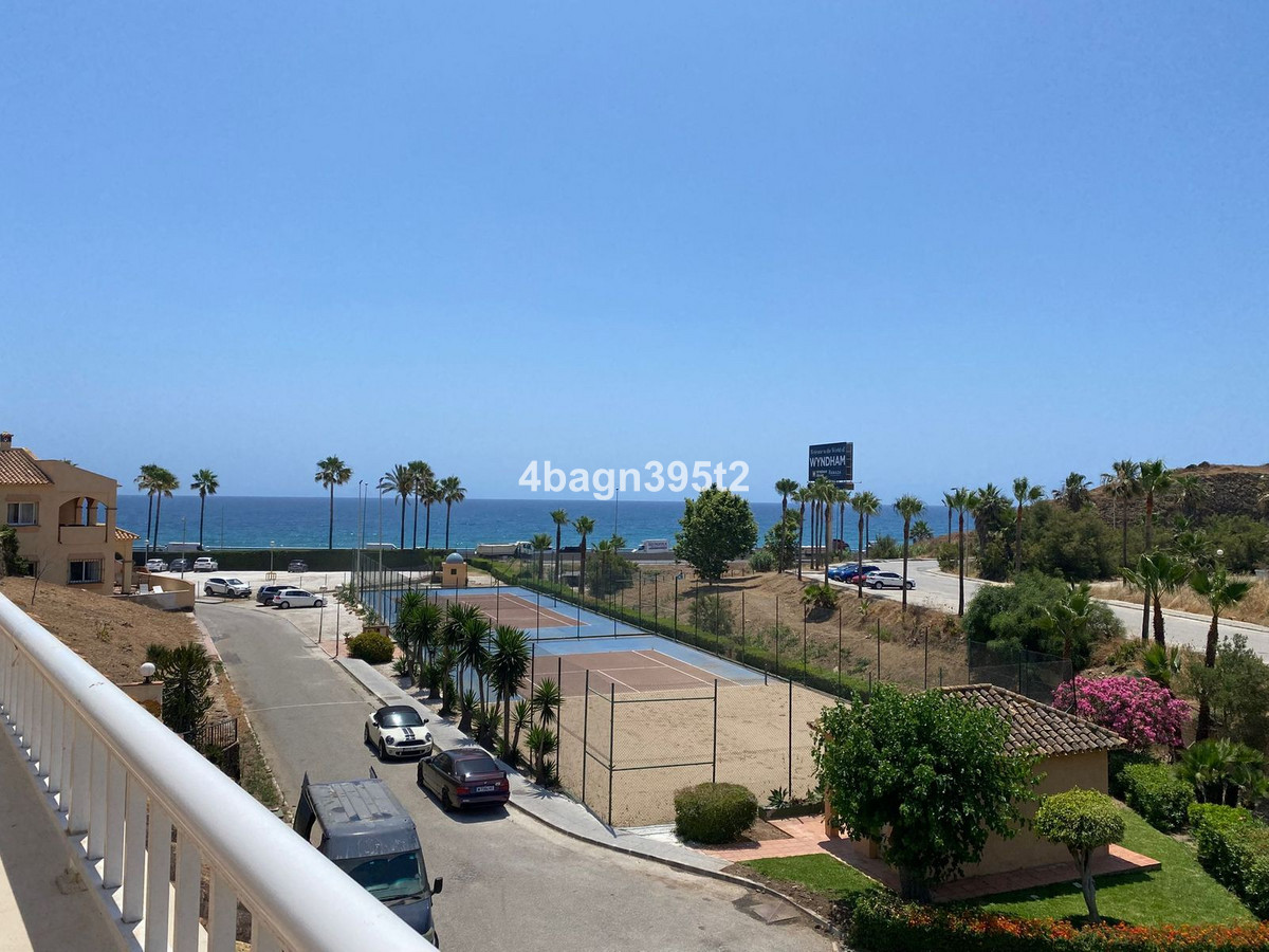 3 Bed Apartment for sale in El Faro Costa Del Sol, Málaga, Spain