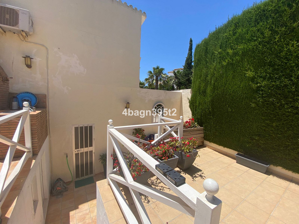 Se vende Villa - Chalet de 6 dormitorios en Costa Del Sol, Málaga, España