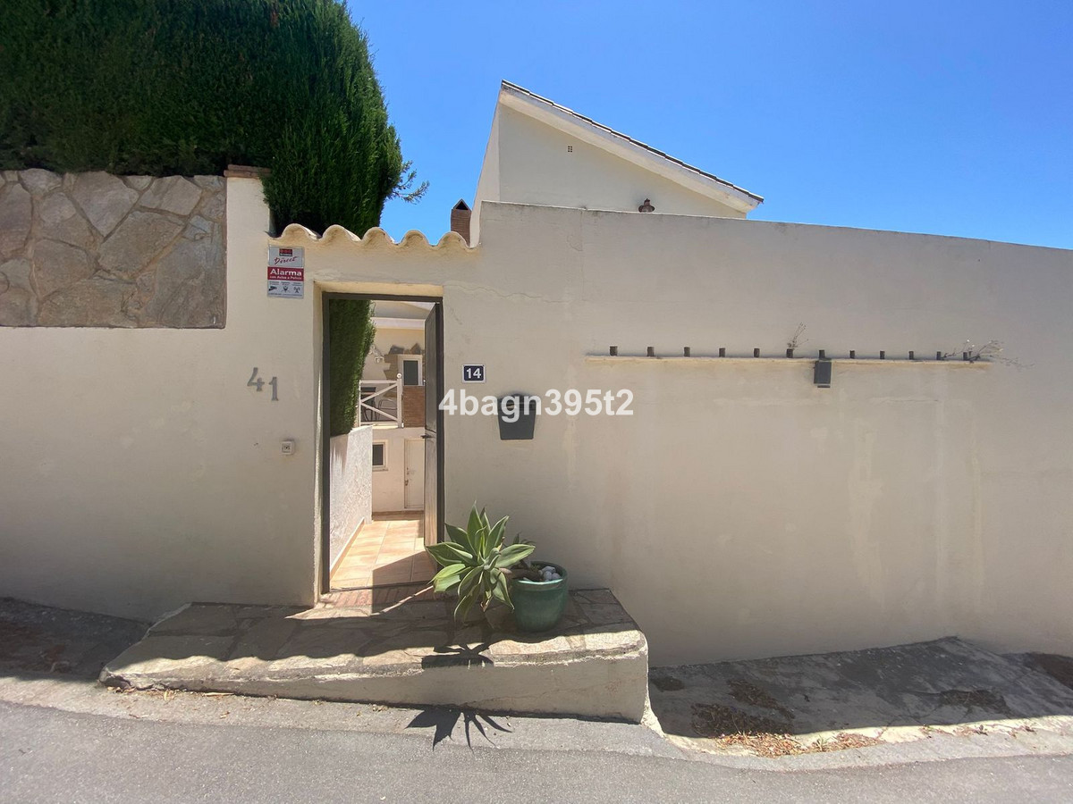 Se vende Villa - Chalet de 6 dormitorios en Costa Del Sol, Málaga, España